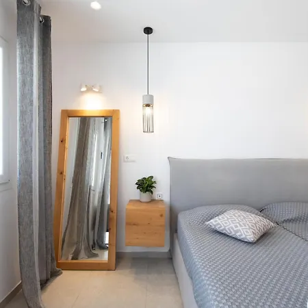 Отель Agia Anna Beachfront Boutique 3*