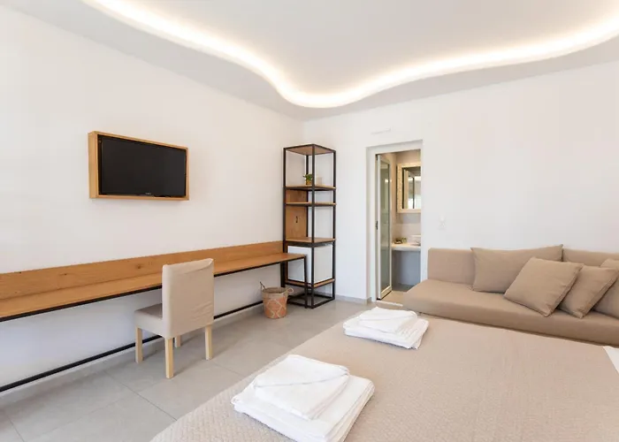 Agia Anna Beachfront Boutique 酒店