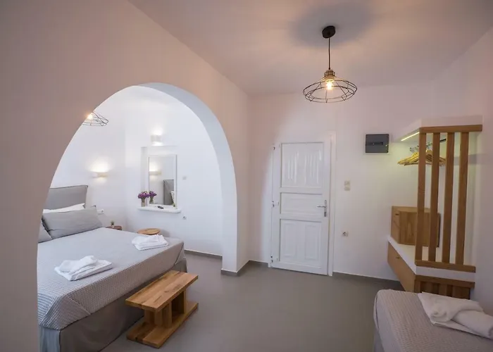 Agia Anna Beachfront Boutique 酒店 3*