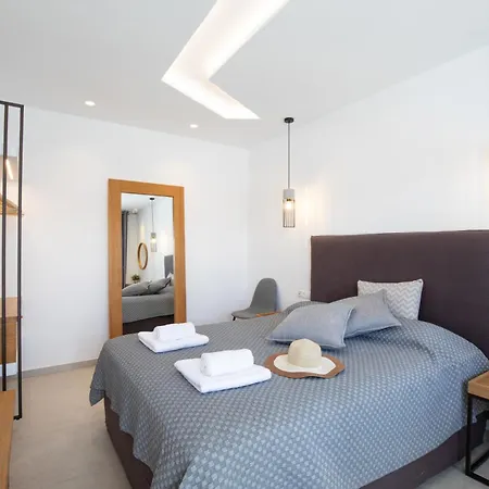 Hotell Agia Anna Beachfront Boutique 3*