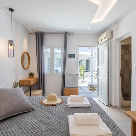 Agia Anna Beachfront Boutique Strand Paraga