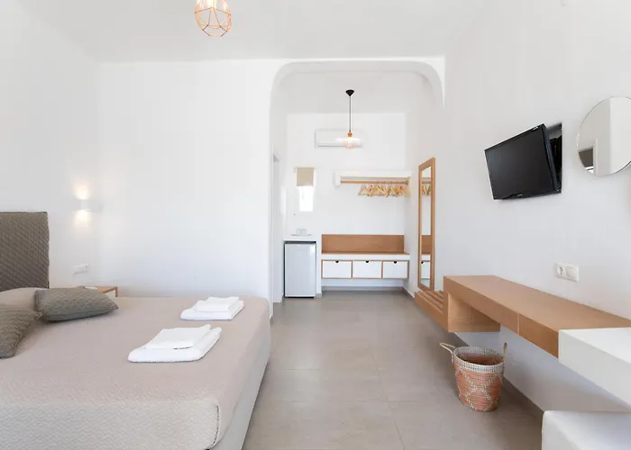 Agia Anna Beachfront Boutique Strand Paraga